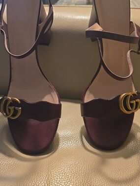 Gucci Burgundy Open-Toe Block Heel Sandals with Gold Double G.   3" HEEL